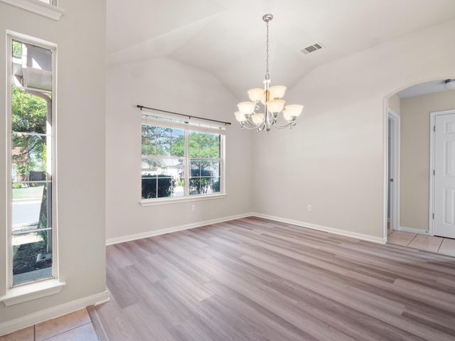 429 Falcon LN, Leander, TX 78641