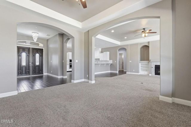 8823 Cripple Creek Avenue, Bakersfield, CA 93312