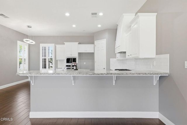8823 Cripple Creek Avenue, Bakersfield, CA 93312