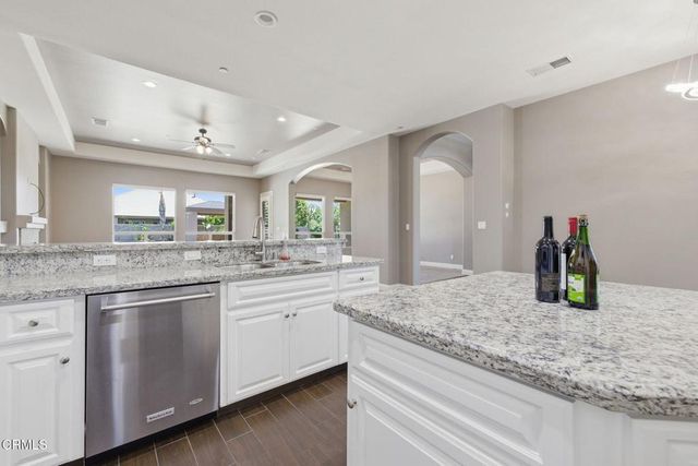 8823 Cripple Creek Avenue, Bakersfield, CA 93312