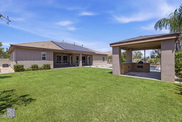8823 Cripple Creek Avenue, Bakersfield, CA 93312