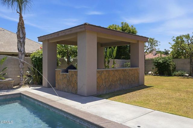 8823 Cripple Creek Avenue, Bakersfield, CA 93312