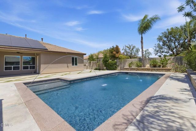 8823 Cripple Creek Avenue, Bakersfield, CA 93312