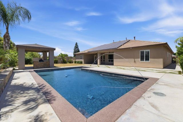 8823 Cripple Creek Avenue, Bakersfield, CA 93312