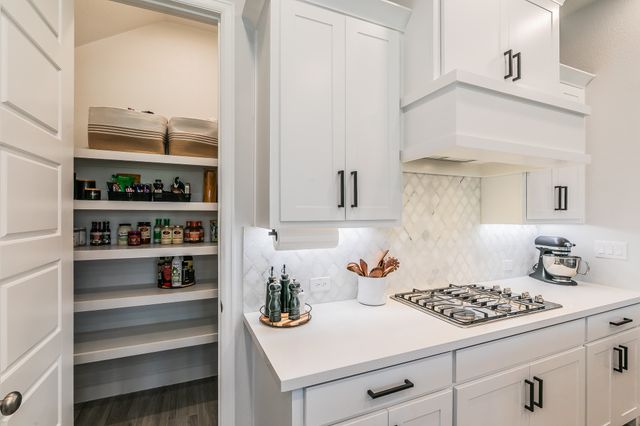 1704 Cypress Gap Trail, Mansfield, TX 76063