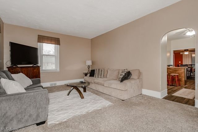 107 North Avenue W, Geneva, OH 44041