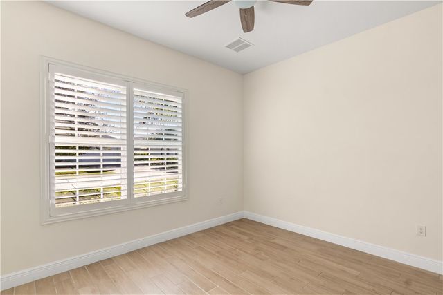 2591 Saint Lucia Circle, Vero Beach, FL 32967