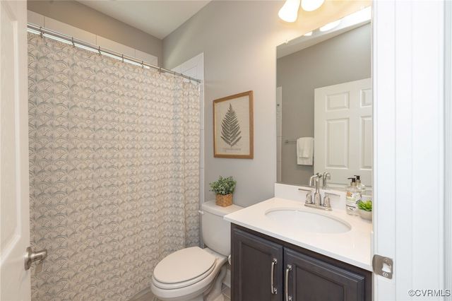5024 Rivermere Ln, Glen Allen, VA 23059