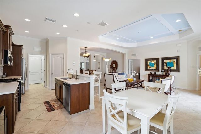 8416 ABINGDON COURT, University Park, FL 34201