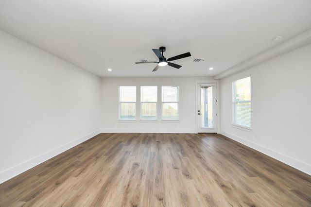 5531 Nielan Street B, Houston, TX 77028