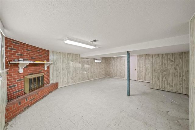 8807 Ford Avenue, Raytown, MO 64138