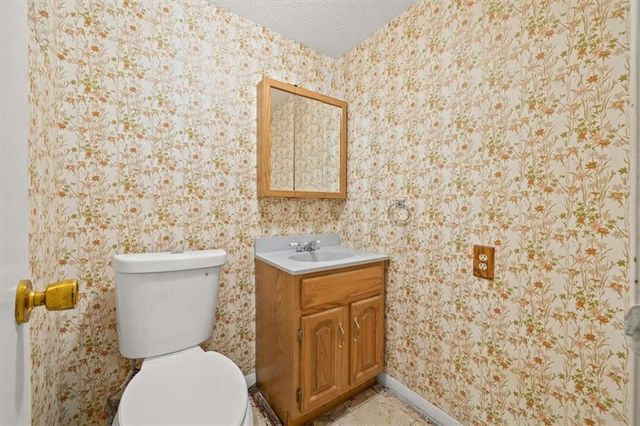 8807 Ford Avenue, Raytown, MO 64138