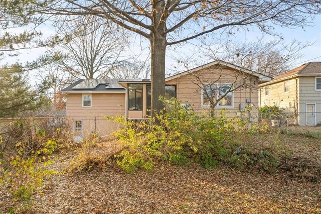 8807 Ford Avenue, Raytown, MO 64138