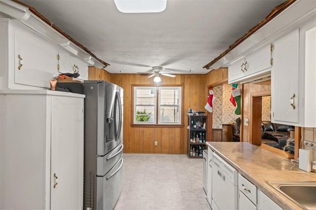 8807 Ford Avenue, Raytown, MO 64138