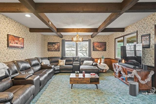 8807 Ford Avenue, Raytown, MO 64138