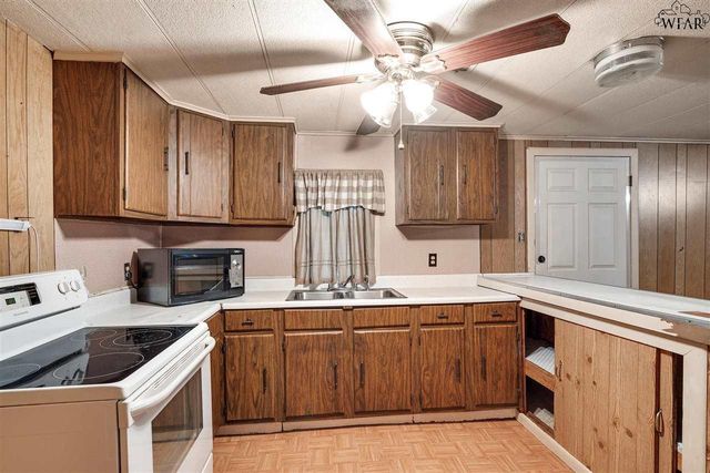 8188 FM 1206, Iowa Park, TX 76367