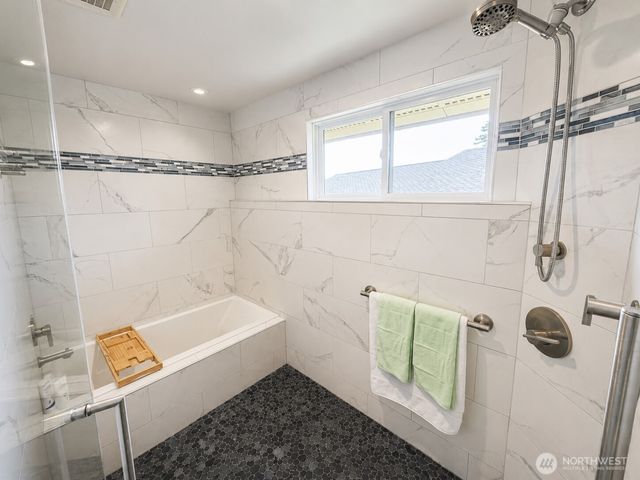 29816 2nd Avenue SW, Federal Way, WA 98023