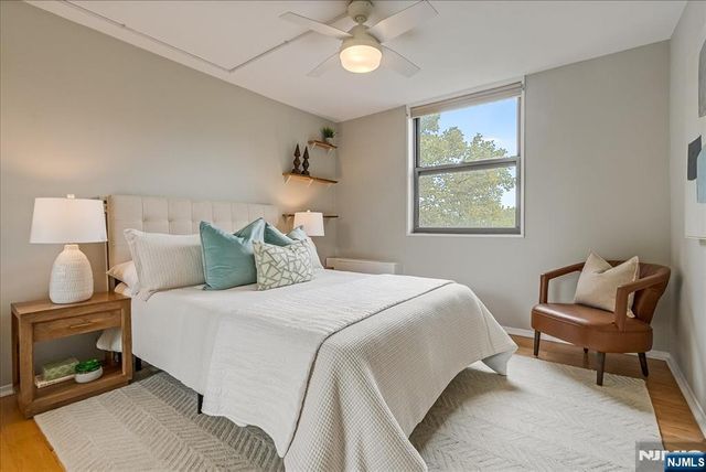 530 Valley Road 5M, Montclair, NJ 07043