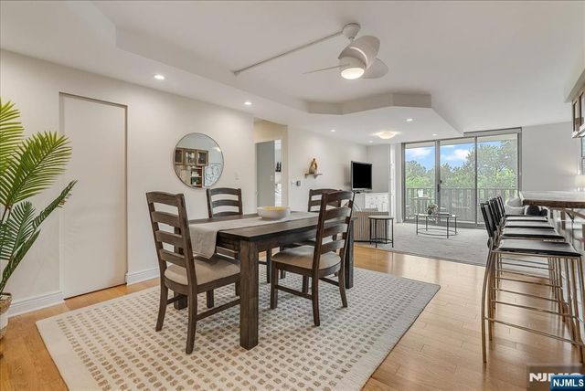 530 Valley Road 5M, Montclair, NJ 07043
