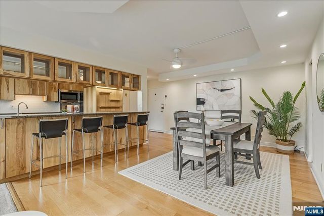 530 Valley Road 5M, Montclair, NJ 07043
