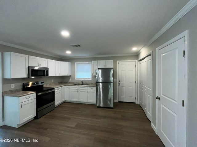 2065 W 14TH Street, Jacksonville, FL 32209