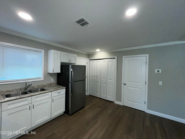 2065 W 14TH Street, Jacksonville, FL 32209