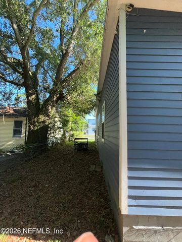 2065 W 14TH Street, Jacksonville, FL 32209