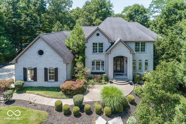 8809 William Penn Circle, Indianapolis, IN 46256