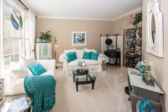 8809 William Penn Circle, Indianapolis, IN 46256