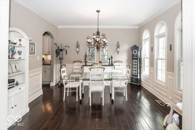 8809 William Penn Circle, Indianapolis, IN 46256