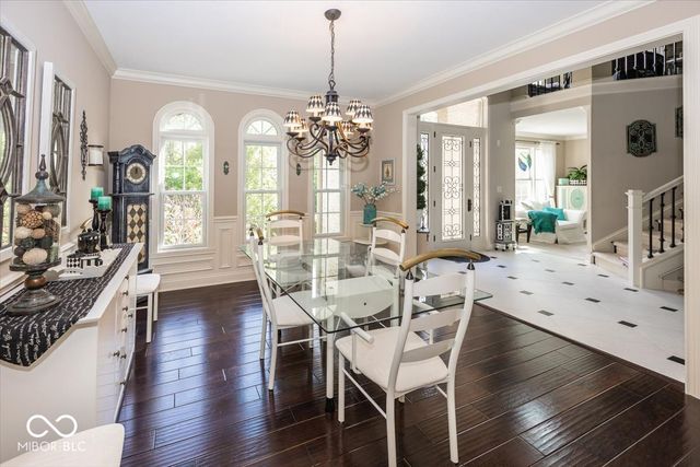 8809 William Penn Circle, Indianapolis, IN 46256