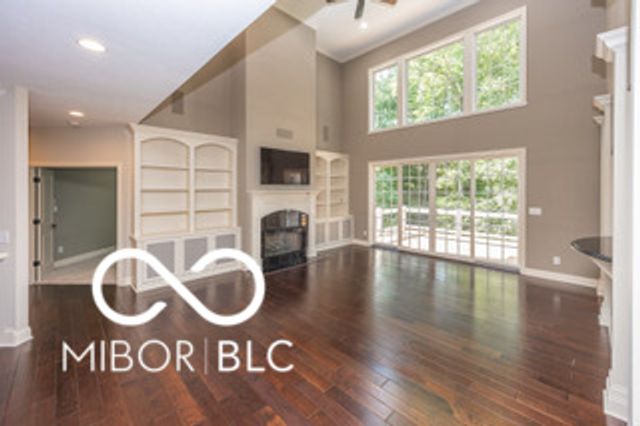 8809 William Penn Circle, Indianapolis, IN 46256