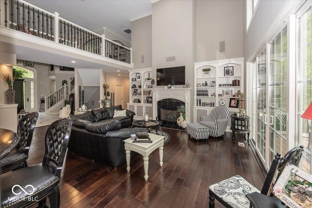 8809 William Penn Circle, Indianapolis, IN 46256