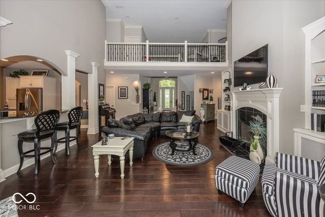 8809 William Penn Circle, Indianapolis, IN 46256