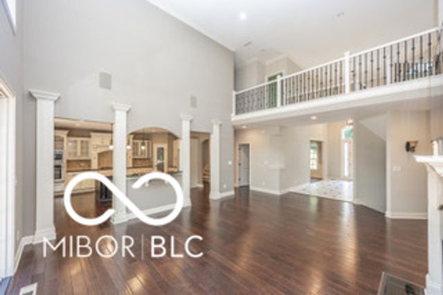 8809 William Penn Circle, Indianapolis, IN 46256