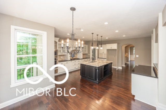 8809 William Penn Circle, Indianapolis, IN 46256