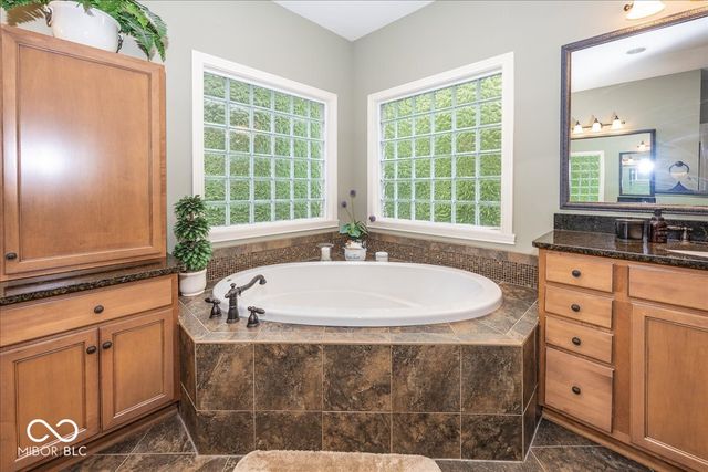 8809 William Penn Circle, Indianapolis, IN 46256