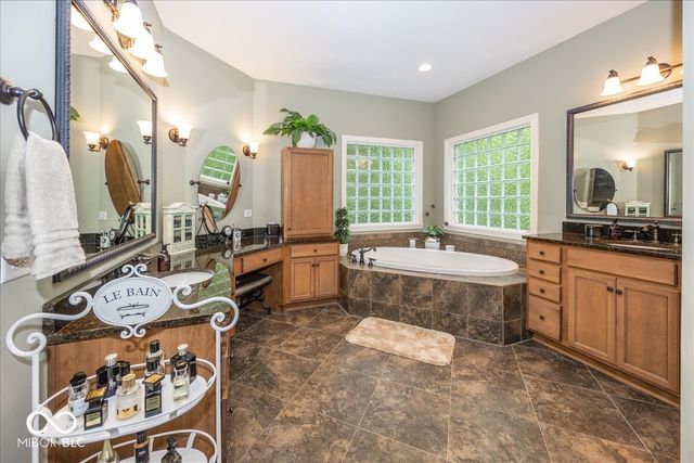 8809 William Penn Circle, Indianapolis, IN 46256