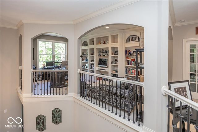 8809 William Penn Circle, Indianapolis, IN 46256