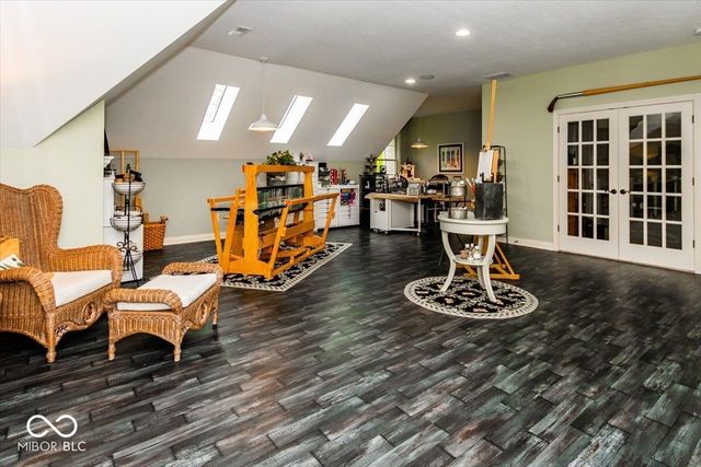 8809 William Penn Circle, Indianapolis, IN 46256