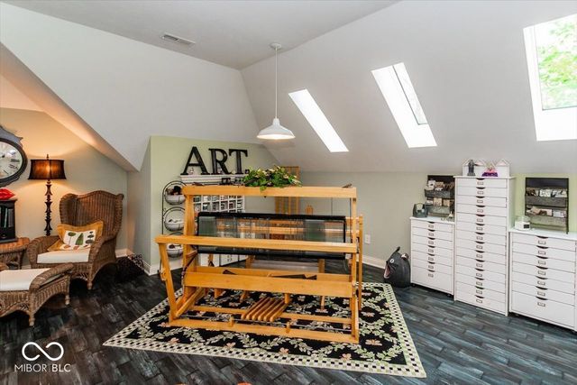 8809 William Penn Circle, Indianapolis, IN 46256