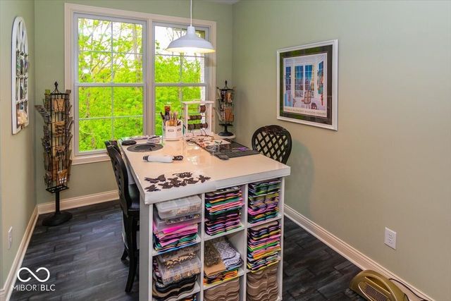 8809 William Penn Circle, Indianapolis, IN 46256
