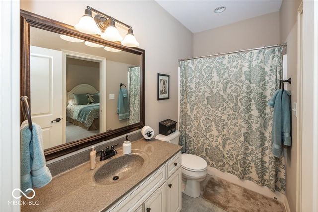 8809 William Penn Circle, Indianapolis, IN 46256