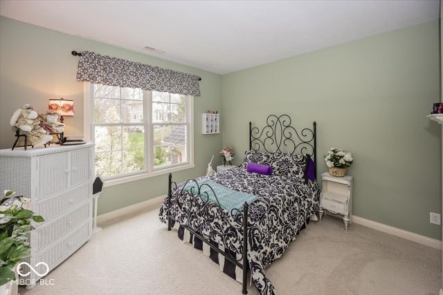 8809 William Penn Circle, Indianapolis, IN 46256