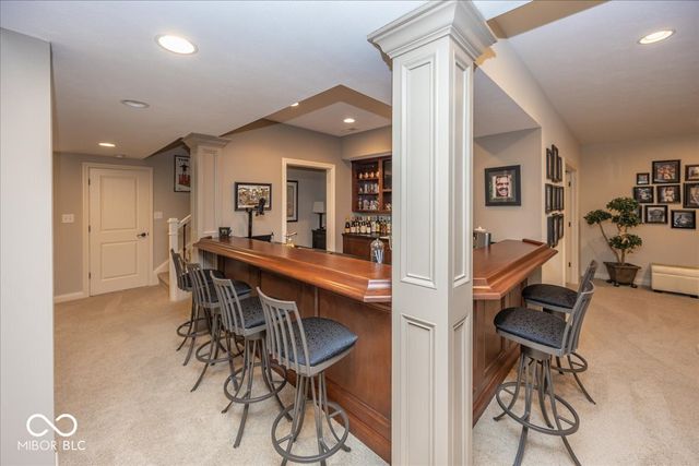 8809 William Penn Circle, Indianapolis, IN 46256
