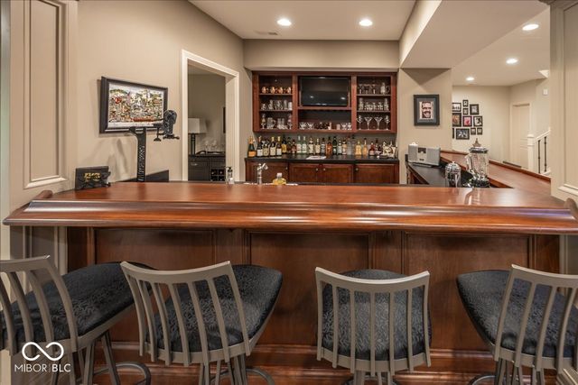 8809 William Penn Circle, Indianapolis, IN 46256