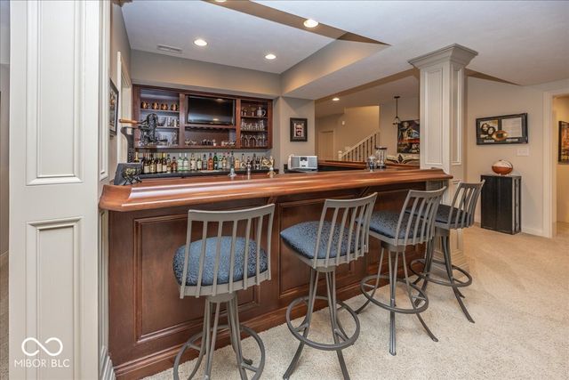 8809 William Penn Circle, Indianapolis, IN 46256