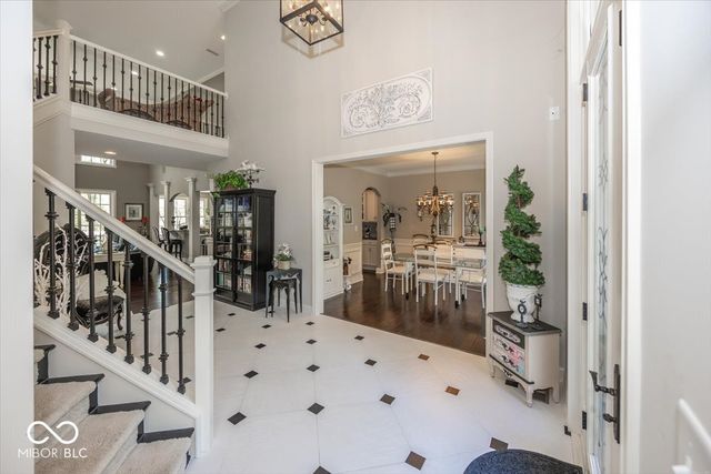 8809 William Penn Circle, Indianapolis, IN 46256