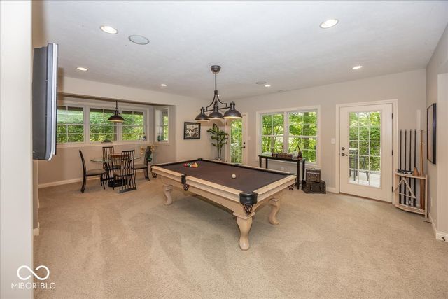 8809 William Penn Circle, Indianapolis, IN 46256