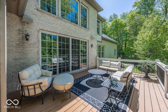 8809 William Penn Circle, Indianapolis, IN 46256